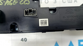 Kia Sportage 20-22 multimedia control panel scratched