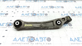 The lower right control arm of the front Porsche Cayenne 19-26 has a torn silent block.