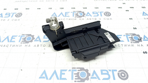 Positive battery terminal for Porsche Cayenne 19-26
