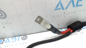 The positive terminal wiring of the Porsche Cayenne 19-26 battery is broken.
