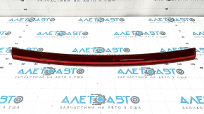 Kia Sportage 20-22 center tailgate reflector with scratches