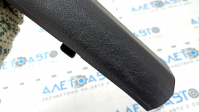 Front right inner door sill trim for Kia Sportage 20-22, black, scratches
