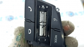 Left steering wheel control buttons for Kia Sportage 20-22, glossy black with chrome, chrome trim
