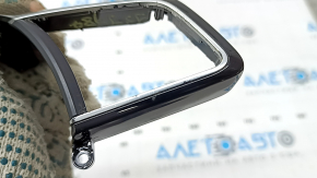 Kia Sportage 20-22 steering wheel button cover, gloss black, broken fasteners, chrome peeling off