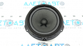 The rear right speaker on a Ford Edge 19-24 has broken guides.