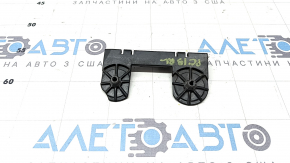 Rear left jack stand for Porsche Cayenne 19-26
