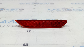Nissan Rogue Sport 17-22 rear right reflector scratched