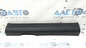 Front left door sill plate for Nissan Rogue Sport 17-22, black, scratches, mount turned white