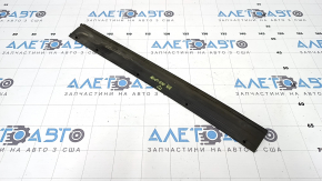 Door seal short lower rear right Nissan Rogue Sport 20-22