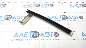 Front right door glass guide for Nissan Rogue Sport 21-22 front