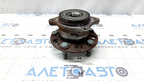 Rear left hub Kia Sportage 17-22 AWD