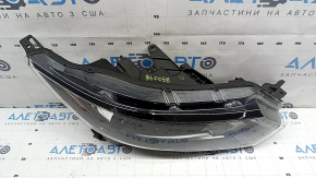 Nissan Rogue Sport 20-22 halogen right front headlight, scratches