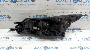 Nissan Rogue Sport 20-22 halogen right front headlight, scratches