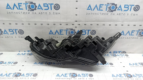 Nissan Rogue Sport 20-22 halogen right front headlight, scratches