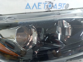 Nissan Rogue Sport 20-22 halogen right front headlight, scratches