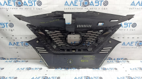 Nissan Rogue Sport 20-22 radiator grille without a chamber, plastic has turned white, cracked, chips, scratches, non-factory holes