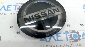2020 Nissan Rogue Sport radiator grille emblem, chipped, glued