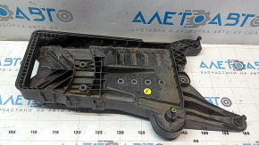 VW Atlas 18-26 battery tray mount broken
