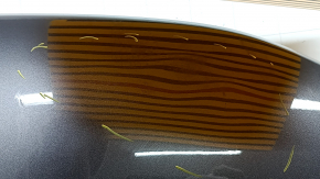 The hood is bare, Honda CRV 17-22 steel, graphite NH797M, dents, the amplifier is peeling off.