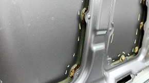 The hood is bare, Honda CRV 17-22 steel, graphite NH797M, dents, the amplifier is peeling off.
