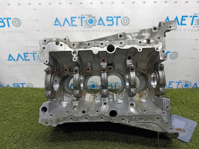 Bare cylinder block Infiniti QX30 17 - for honing