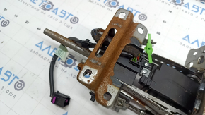 The steering column of the Audi A6 C7 12-18 with electrical adjustment is rusty.