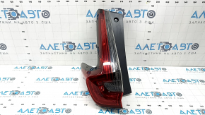 Honda CRV 20-22 left outer fender light is worn