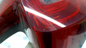 Honda CRV 20-22 left outer fender light is worn