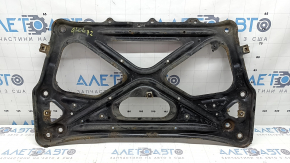 The front subframe strut bar on an Audi A6 C7 12-18 is rusty.