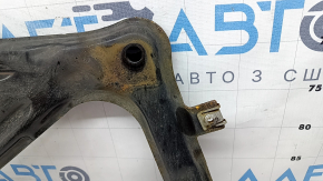 The front subframe strut bar on an Audi A6 C7 12-18 is rusty.