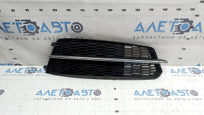 Right front bumper grille for Audi A6 C7 16-16 chrome molding, missing mesh fragment