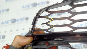 Right front bumper grille for Audi A6 C7 16-16 chrome molding, missing mesh fragment