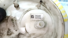 The fuel pump for the Audi A6 C7 12-18 has a broken connector.