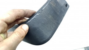 The rear right mudguard of a Hyundai Tucson 22-26 is melted.