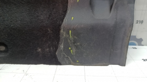 The front engine guard of the Audi A6 C7 12-18 is worn and cracked.
