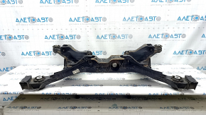 The rear subframe of a Honda CRV 20-22 hybrid is rusty, with microcracks in the transmission.