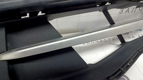 Right fog light grille frame for BMW 3 F30 16-18 Sport, partially open, with chrome molding, bumps, fracture