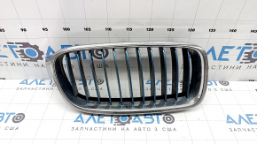 Right radiator grille BMW 3 F30 4d 12-18 plug-in chrome with blue, pokes