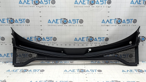 Plastic windshield wiper grille for the Audi Q3 19-25