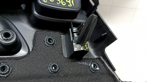 Right arch trim for Mercedes GLC 20-22 under electric door, black, without trim, dented guides, scratches, needs dry cleaning, missing fragment