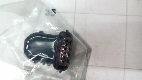 Rear bumper parking sensors inside the Kia Sportage 23-25