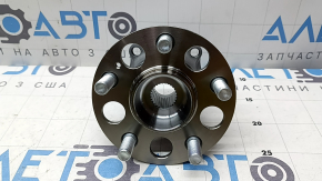 Rear left hub for Honda Passport 19-25