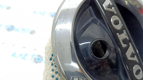 Volvo XC90 16-19 grille emblem under the camera, sand