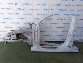 Front left quarter panel of Audi Q7 4L 10-15, sawn off, with central pillar, white, after repair