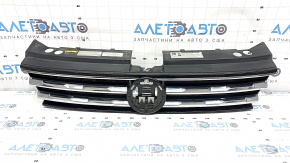 Radiator grille VW Tiguan 18-21 without emblem, 3 chrome stripes, black gloss on top, chrome tips