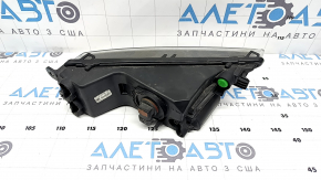 Left fog light for VW Tiguan 18-22, scratches, needs polishing