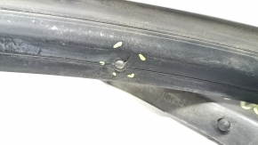 Chevrolet Volt 16-19 hood seal broken
