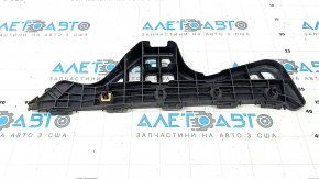 Left rear bumper mount for Toyota Prius V 12-17