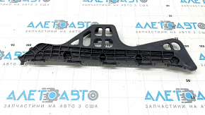 Right rear bumper mount for Toyota Prius V 12-17