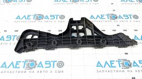 Right rear bumper mount for Toyota Prius V 12-17